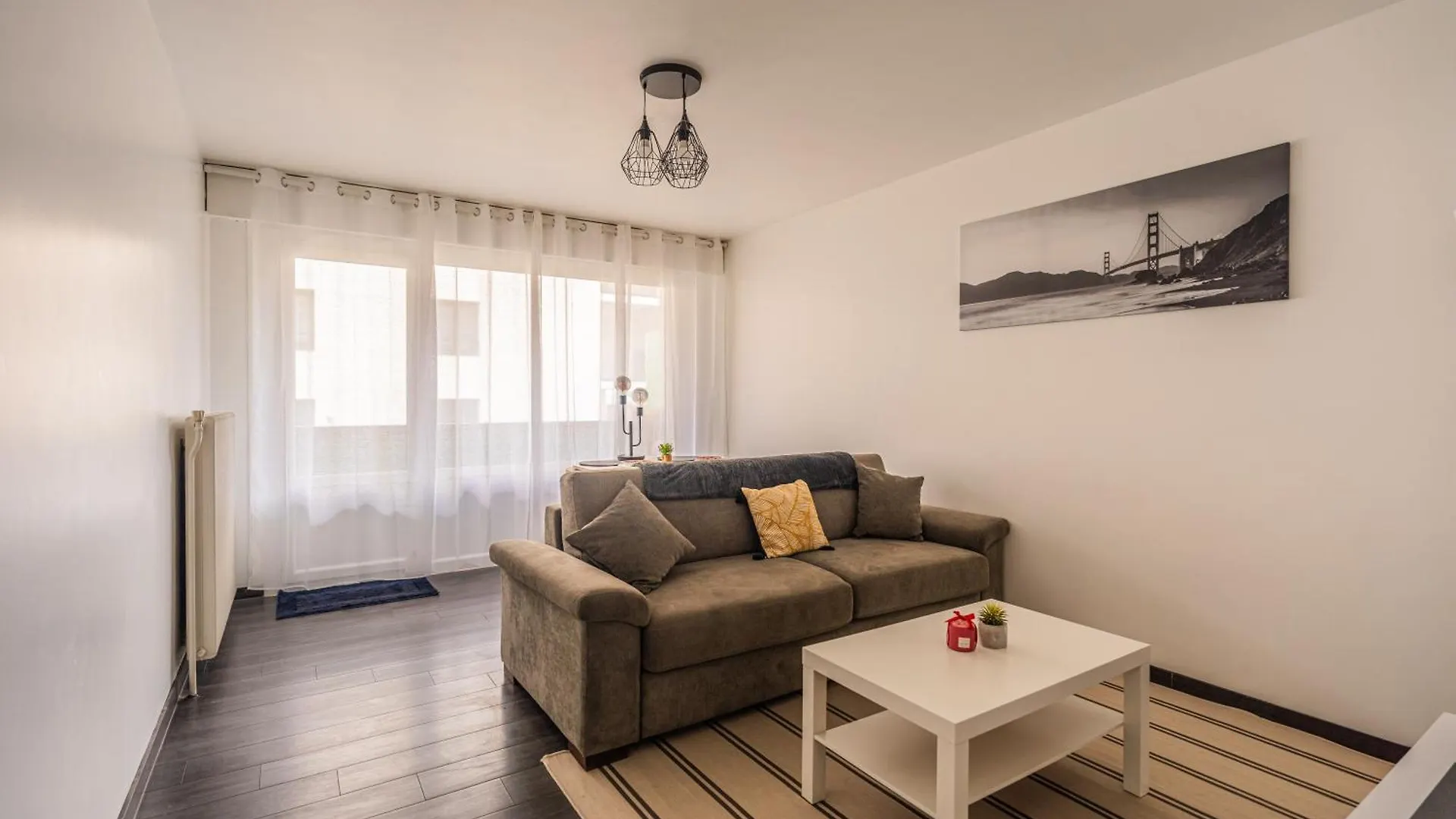 Escapade Confort Au Coeur De La Ville Cosy&Moderne 圣朱利安恩因 法国