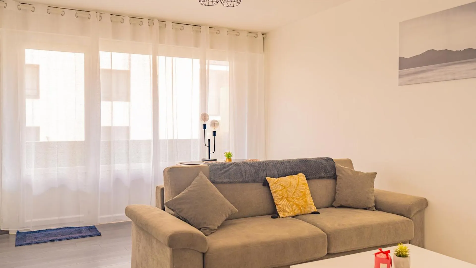 Escapade Confort Au Coeur De La Ville Cosy&Moderne 圣朱利安恩因 公寓