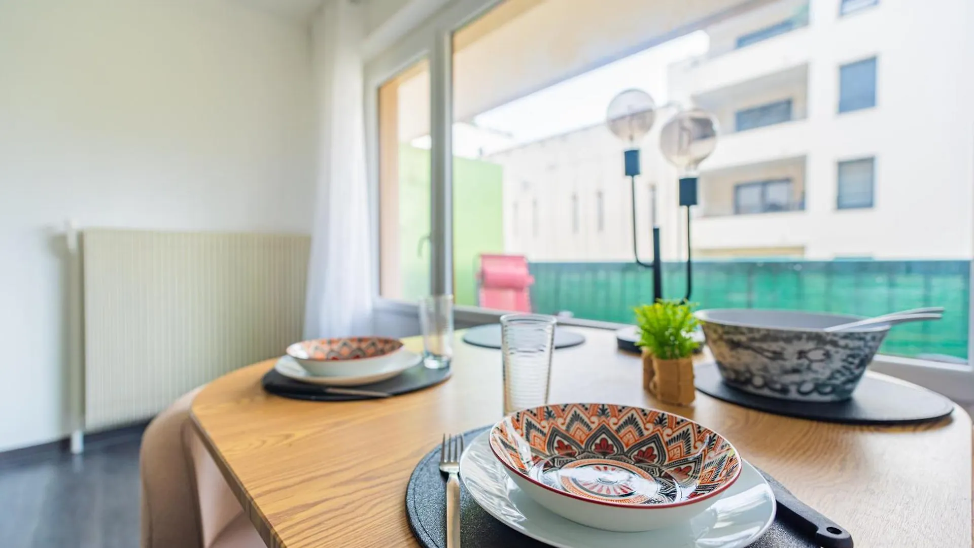 Escapade Confort Au Coeur De La Ville Cosy&Moderne 圣朱利安恩因 0*,